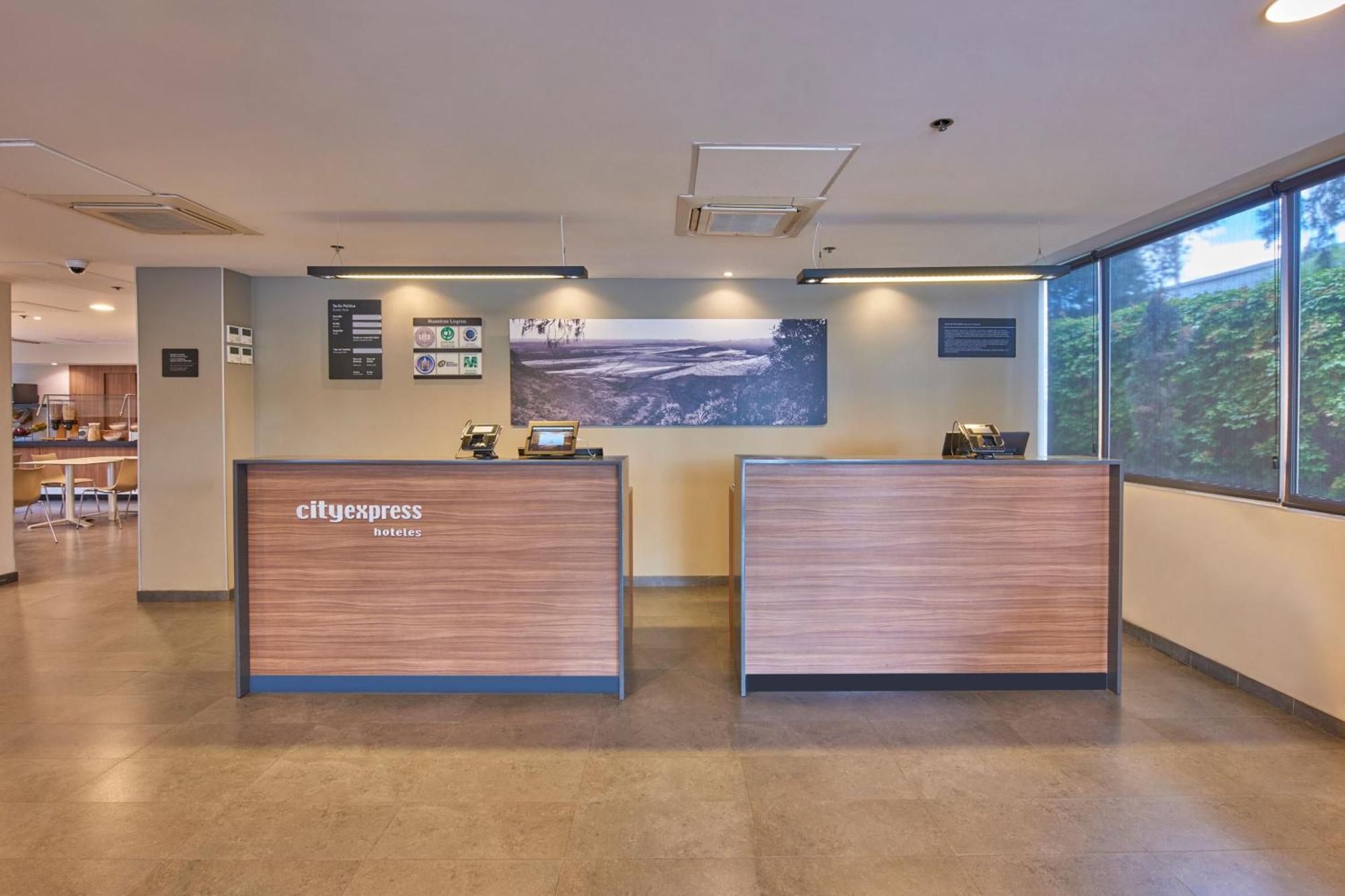 ซิตี้ เอ็กซ์เพรส เอร์โมซิโย เอ็กซ์โป Hotel แอร์มอซิโญ ภายนอก รูปภาพ